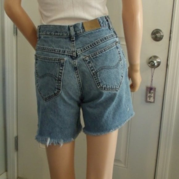 9 Petite Distressed Lee Cutoff Jean Shorts - Picture 4 of 6